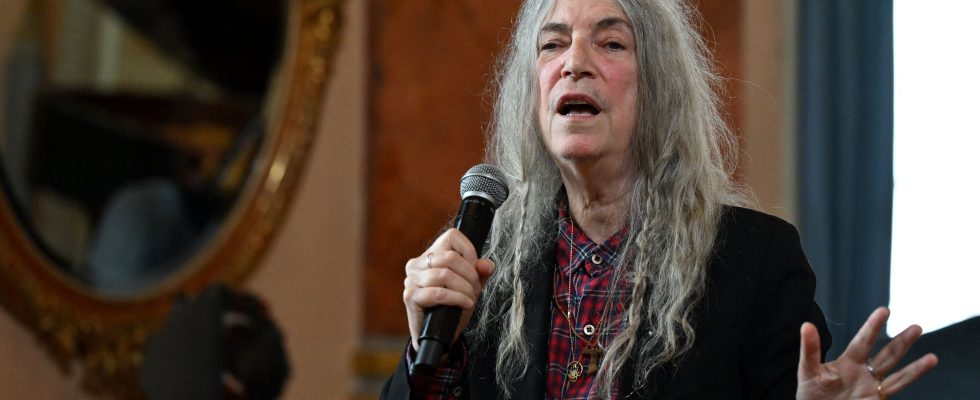 Patti Smith a pseudo poet who became a lucrative icon –