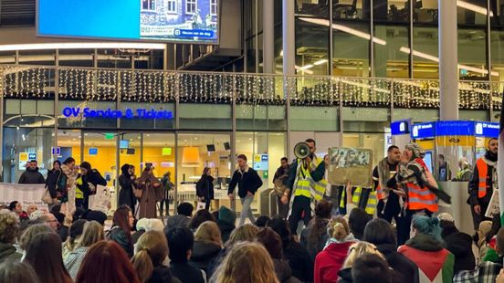 Pro Palestinian demonstrators hold another sit in at Utrecht Central Station