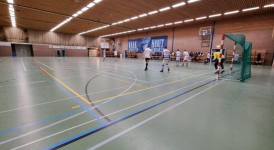 Spakenburg indoor football match escalates three players are injured