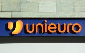 Unieuro worsens EBIT guidance after declining first half