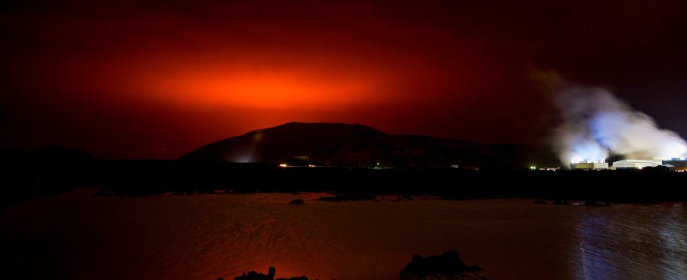 a possible volcanic eruption puts the country on alert –