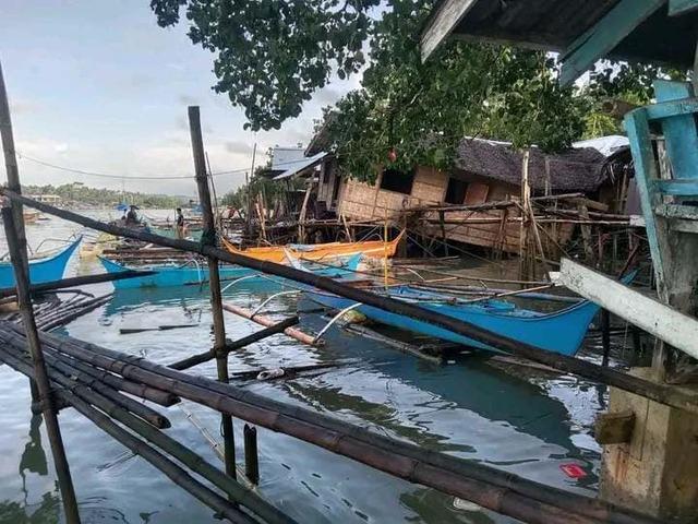 damage-reflected-to-photographs-caused-by-the-earthquake-in-the-philippines_6540_dhaphoto2