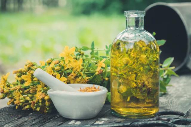 St. John's Wort oil