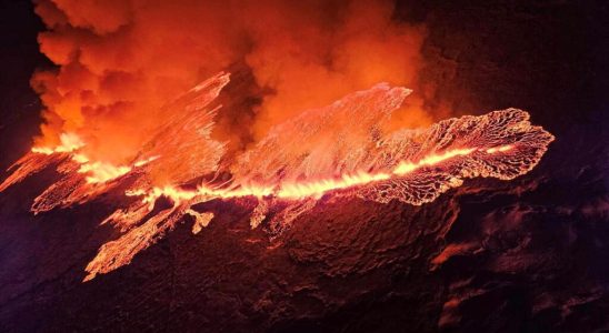 A new spectacular volcanic eruption in Iceland