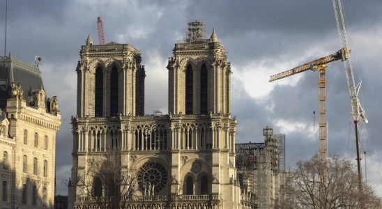 At Notre Dame de Paris new contemporary stained glass windows What