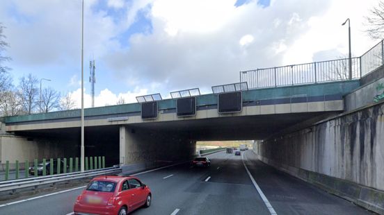 Construction of Vollenhoven tunnel near Zeist under supervision