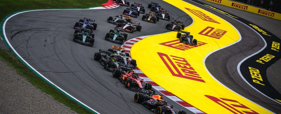 F1 2024 calendar dates and times of Grands Prix teams