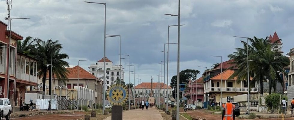 Guinea Bissau after heavy gunfire an uneasy calm has returned to