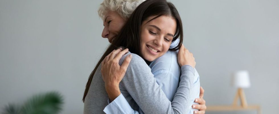 Hugging 8 benefits for our well being