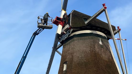 Lifting spectacle in Montfoort Molen de Valk is finally running