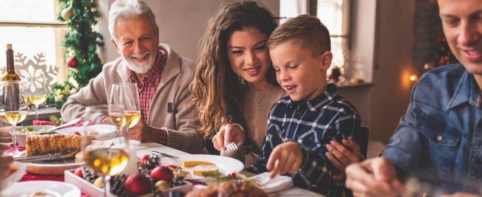 Raising children how to deal with family thoughts at Christmas