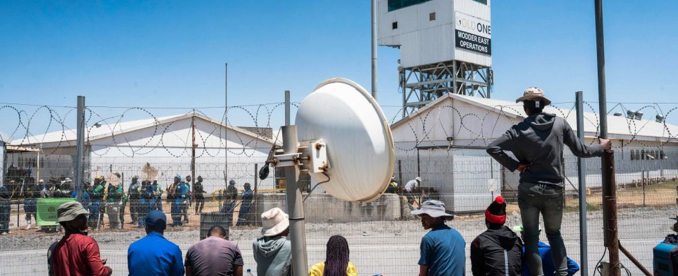 Underground strike in South African mine