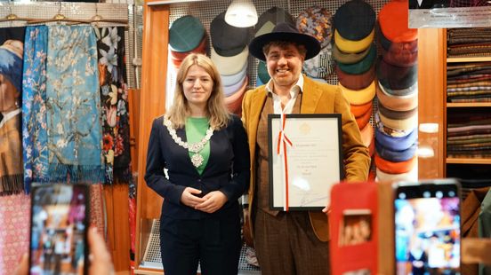 Utrecht hat shop celebrates its 100th anniversary and is now