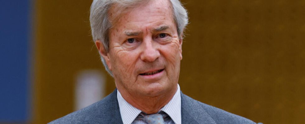 Vincent Bollore his media at the service of the rights