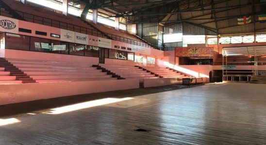 in Bangui the slow decrepitude of the Sports Palace