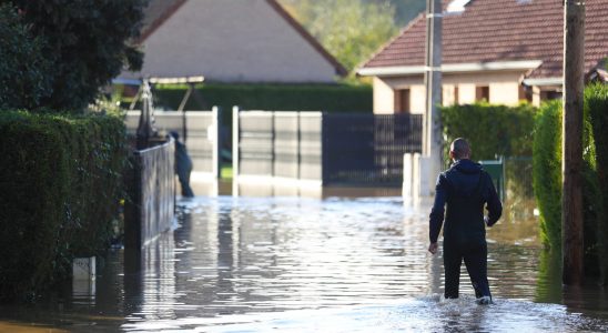 orange flood vigilance in several departments