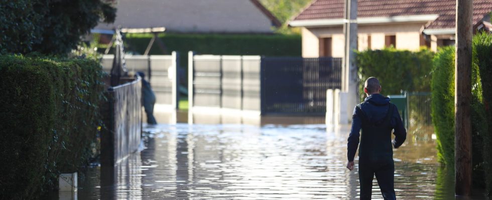 orange flood vigilance in several departments