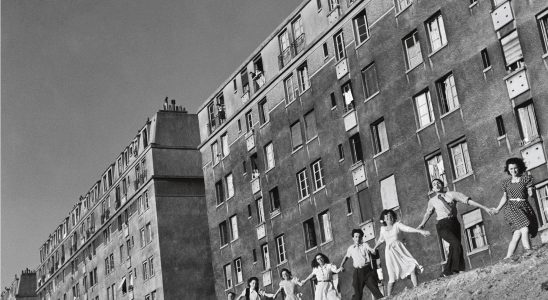 the suburbs of the capital seen by Doisneau and Cendars