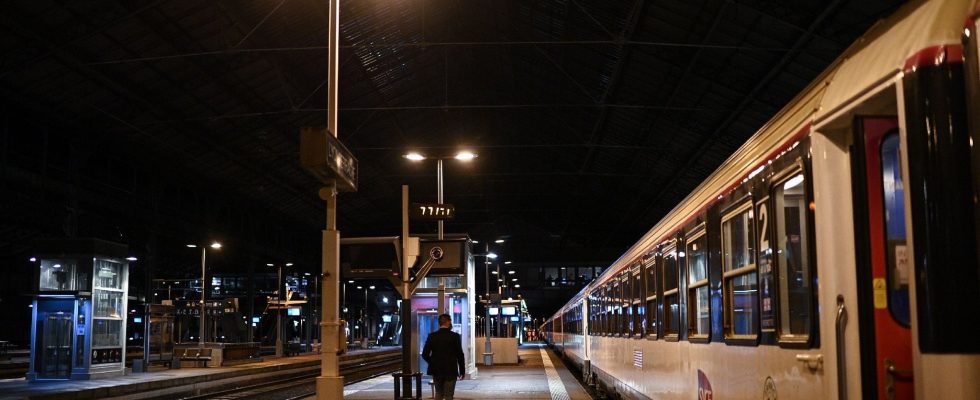 these figures on French people who travel at night –