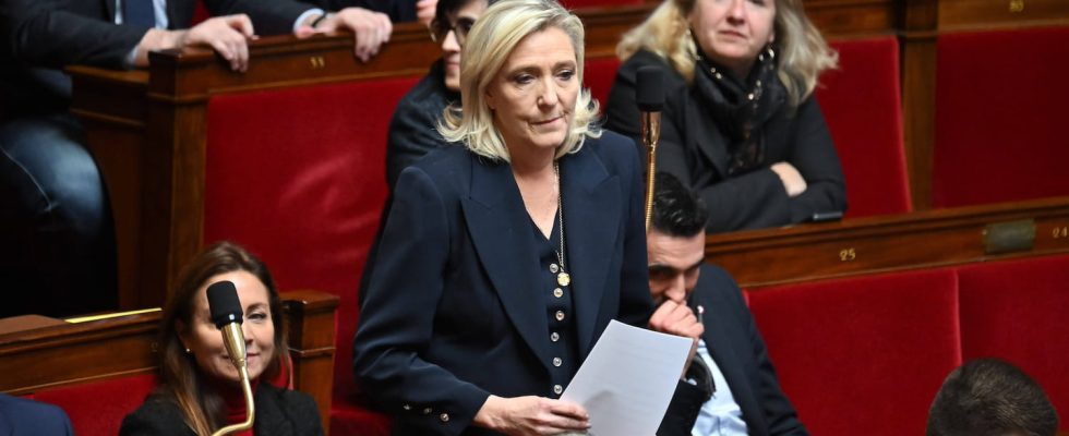 63 of French people consider Le Pen disconnected from their