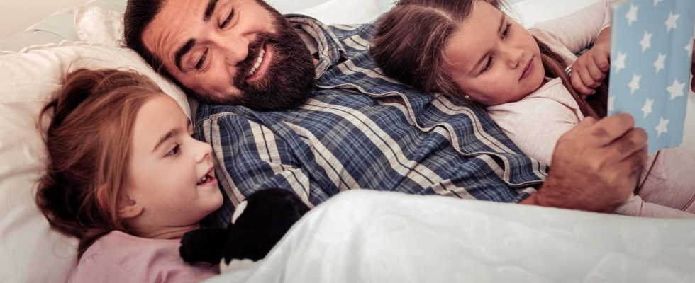 A father uses AI to put his children to sleep