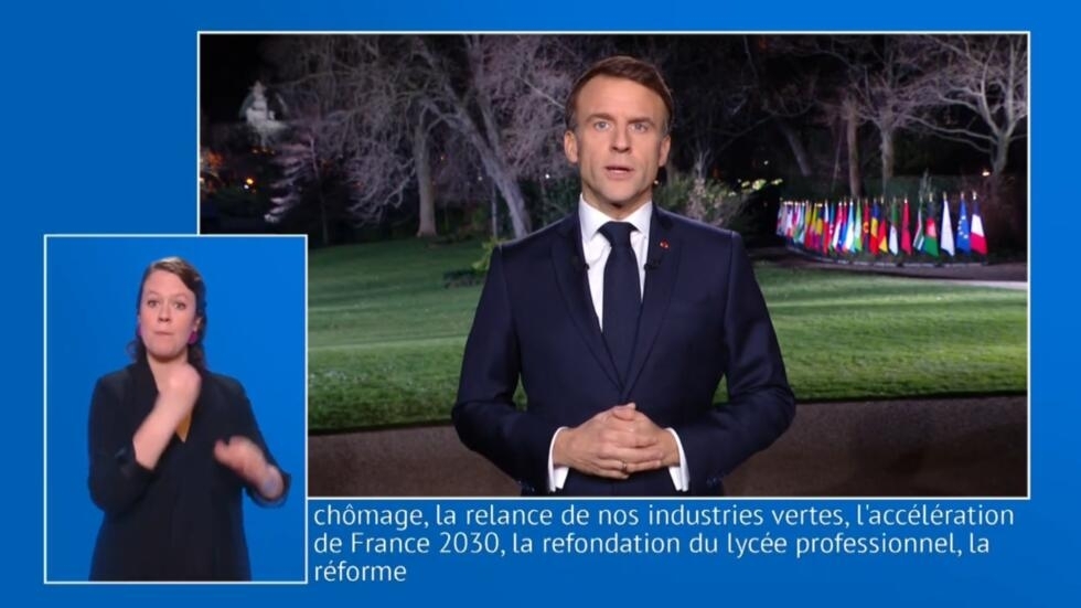 Wishes to the French from President Macron for the year 2024 (screenshot).