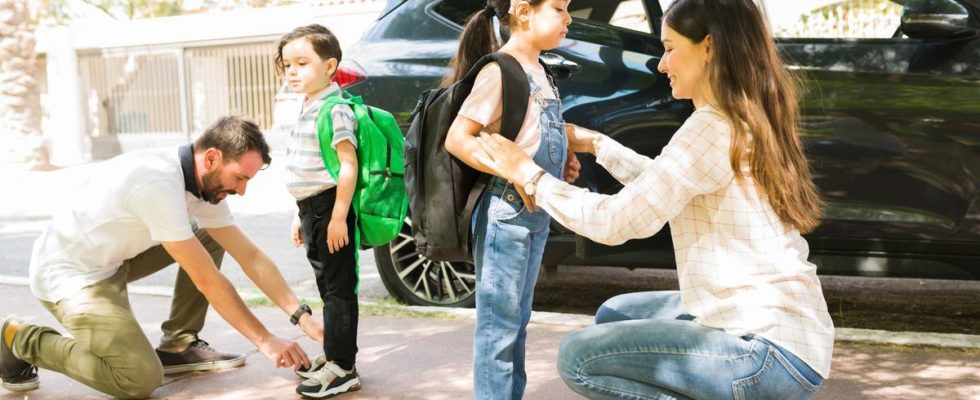 Having siblings could harm teens well being study finds