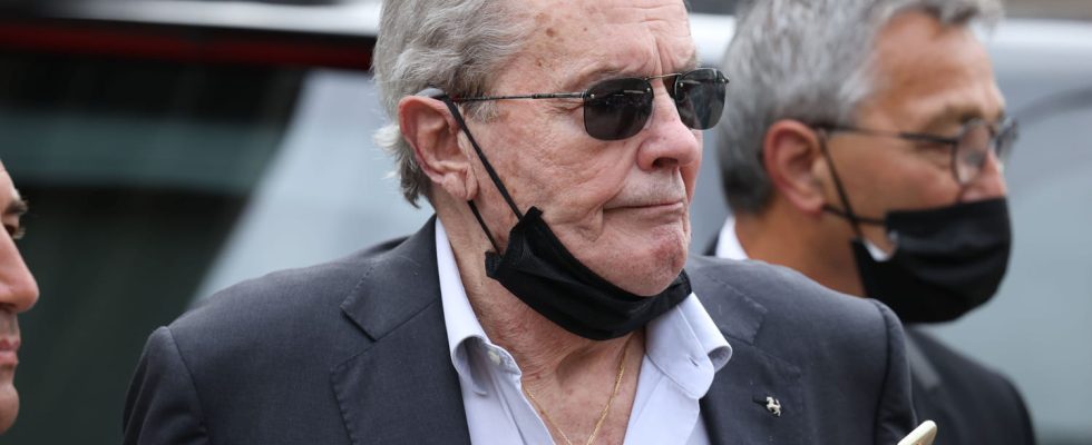 Health of Alain Delon the actor placed under judicial protection