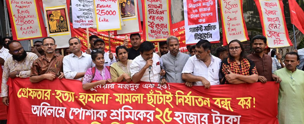 In Bangladesh textile industry workers suffer from starvation wages