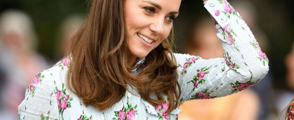 Kate Middleton hospitalized what is the Princess of Wales suffering