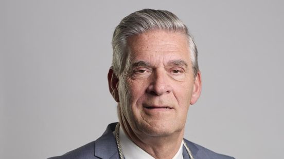 Mayor Frits Naafs of Utrechtse Heuvelrug wants to continue for