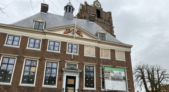 Renovation of District Town Hall resumed after ten months In