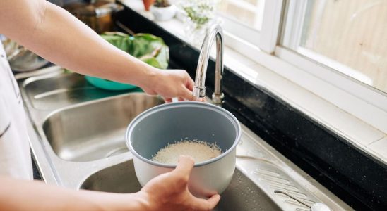 Should you wash rice before cooking it