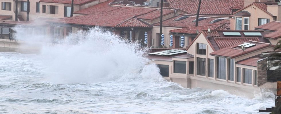 Southern California hit by heavy downpours severe flooding