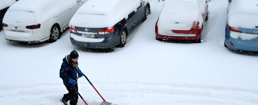 Therefore snow cannons are difficult to predict