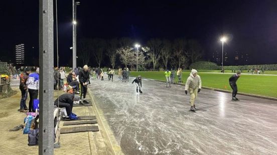 Top crowds at skating rinks ice club Siberia in Utrecht