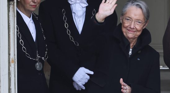 What compensation will Elisabeth Borne receive when leaving Matignon