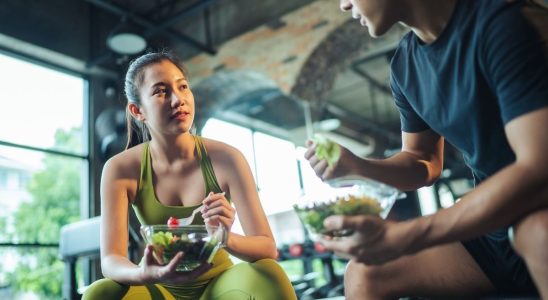 What to eat before and after your workout according to