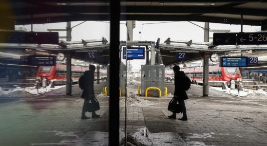 faced with a record strike by train drivers shared users