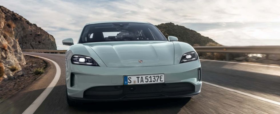 2025 Porsche Taycan Introduced Fast Charging and Wide Range