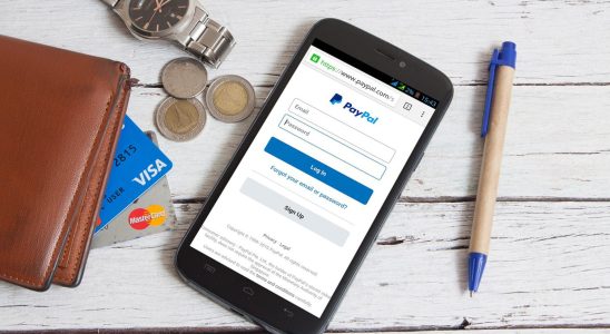 Be careful if you receive an email from PayPal Hackers