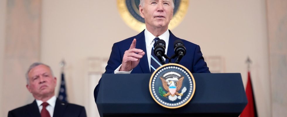 Biden asks for long ceasefire in Gaza