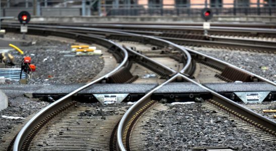 Dangerous leak stops train traffic between Malmo and Lund