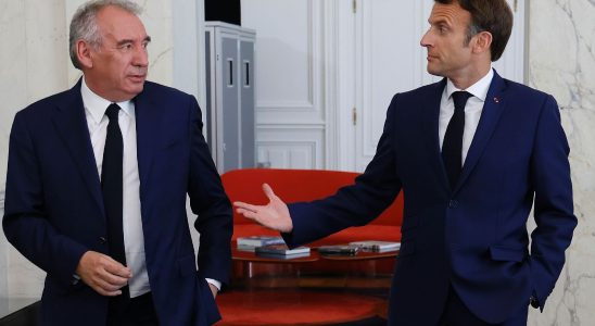 Emmanuel Macron Francois Bayrou behind the scenes of their