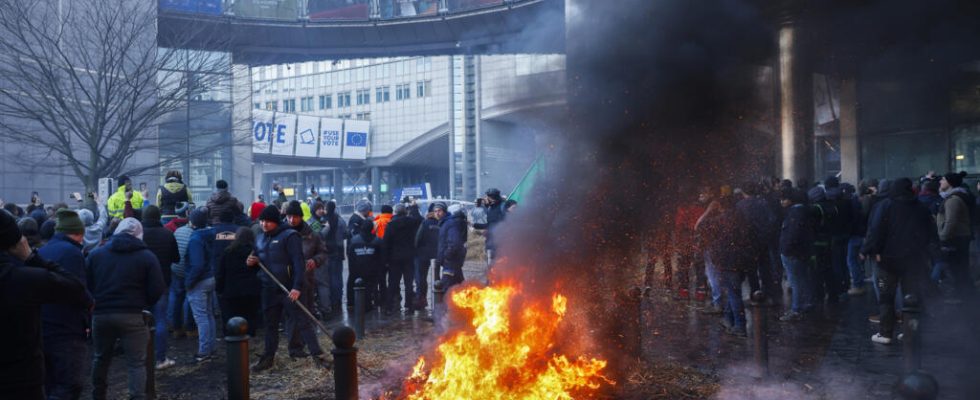 From Greece to Brussels day of anger for European farmers