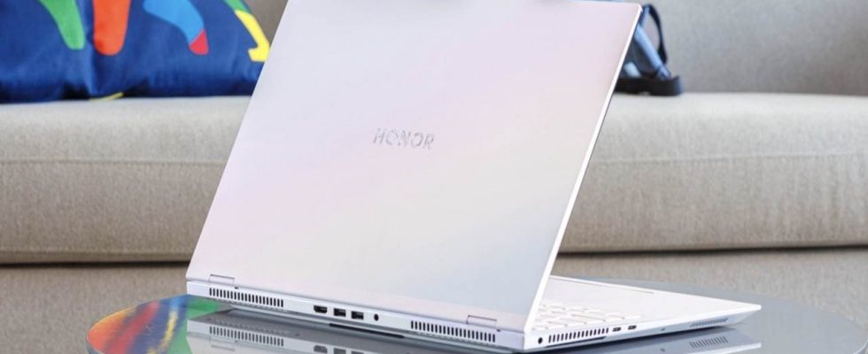 Honor MagicBook Pro 16 Introduced at MWC 2024