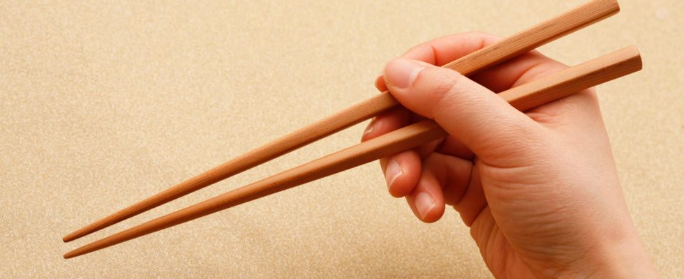 Most People Use Chopsticks Wrong Heres the Real Right Method