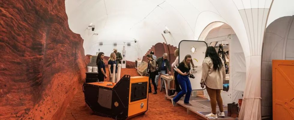 NASA Seeks New Volunteers for Mars Simulation Mission