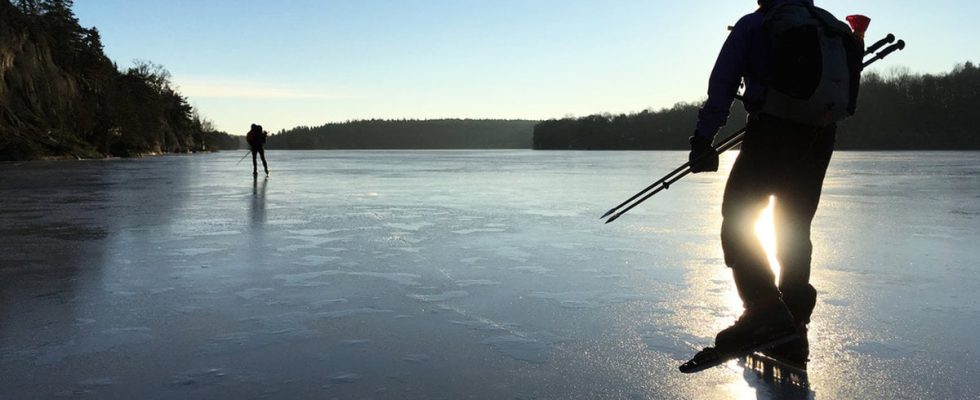 One person has walked through the ice traveling to