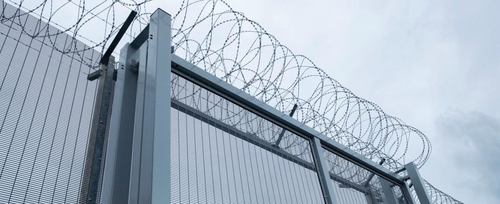 Overcrowded prisons can affect the terrorist threat